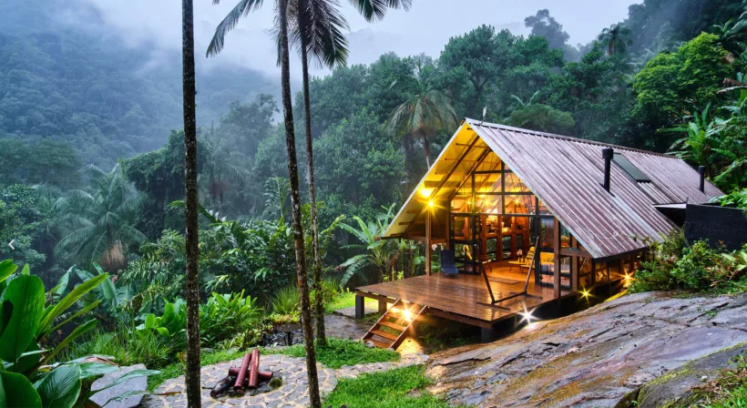 Casa Asha — loft with jungle-valley views